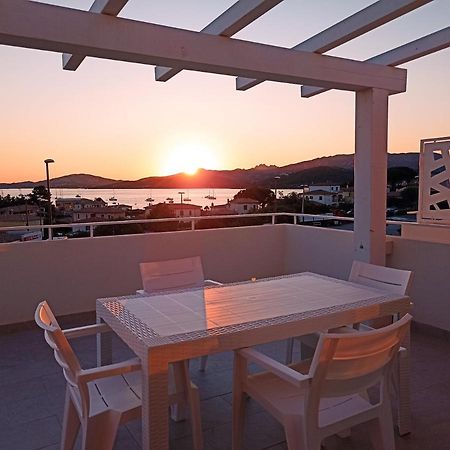 Welcomely - White Terrace - Condominio Acqualife Cannigione Buitenkant foto